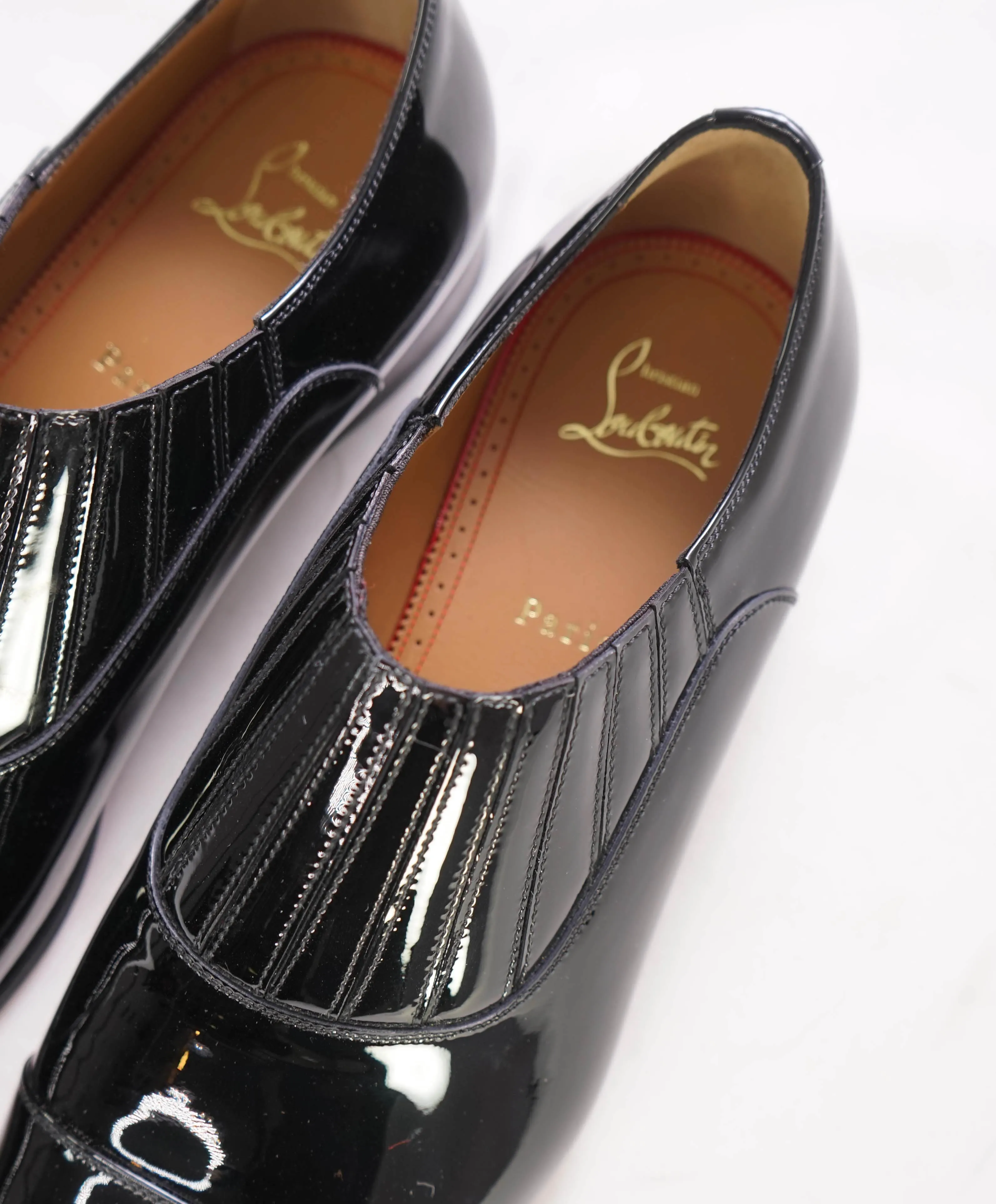 $1,050 CHRISTIAN LOUBOUTIN - *GREG ON* Black Patent Leather Loafers - 10.5 US (43.5 EU)