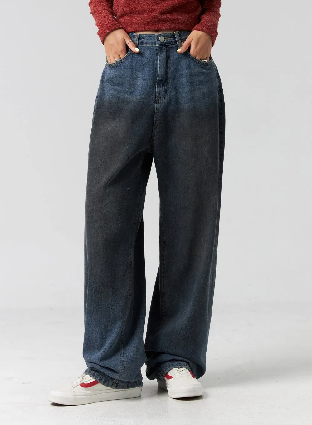 Comfy Wide-Leg Washed Jeans CG325